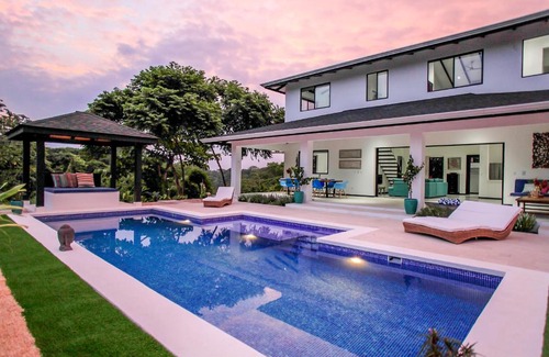 Santiago Villa | Villa Komodo at Cactus Blue