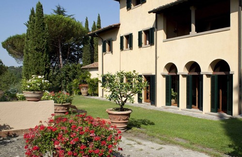 Lastra a Signa Villa | Villa La Falterona 15 km. from Florence
