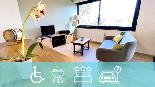 Villefranche-de-Panat Villa | Villa le Menhir 4 Ch au Bord du Lac et Terrasse