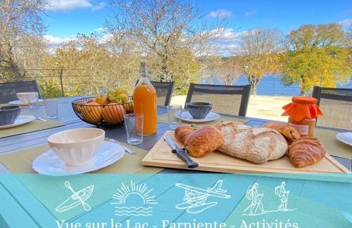 Villefranche-de-Panat Villa | Villa le Menhir 4 Ch au Bord du Lac et Terrasse