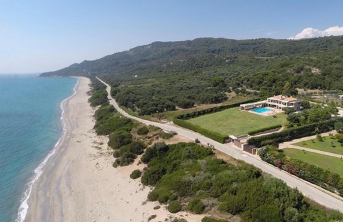 Kastrosikia Villa | Villa Lefka