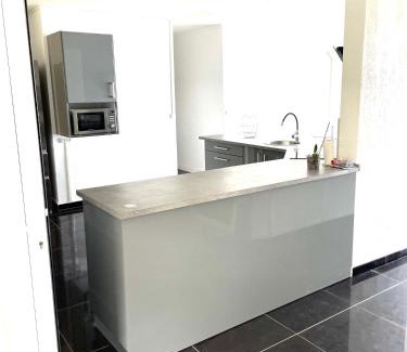 Riviere-Sens House | Villa les manguiers