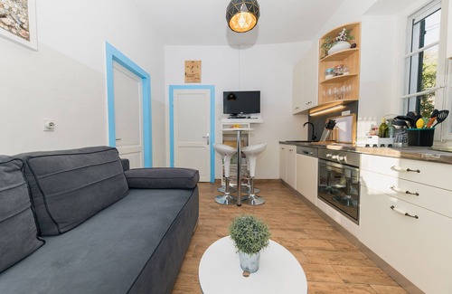 Komoseva House | Villa Magnolia (V0731-K1) - Mali Iz - island Iz
