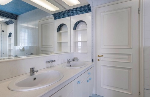 Arcugnano Villa | Villa "Magnolia Deluxe" with Shared Pool & Wi-Fi