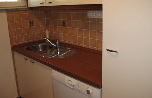 Zavala House | Villa Mala - a charming small holiday house 50 m away from beautiful beach