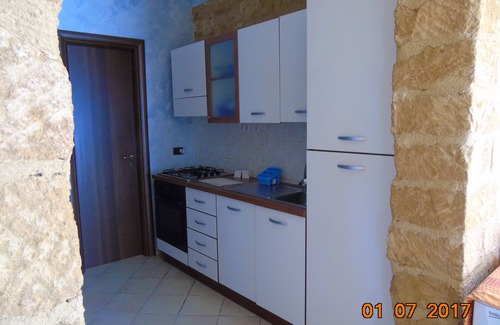 Pergole Villa | Villa Margherita on the sea/beach, wifi, air conditioning.