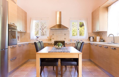 Anavyssos Villa | Villa Marika- A superb sea view villa in nature