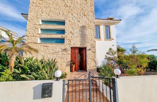 Ayia Thekla Villa | Villa Marina in Ayia Thekla