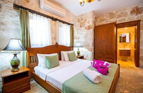 Kalkan Villa | Villa Marsilya is stone house for 8 people with a magnificent Sea View in Kalkan