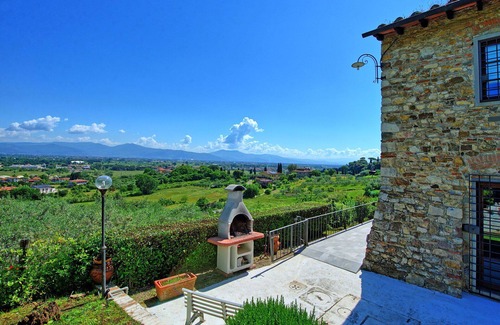 Quarrata Villa | Villa Marusca – Villa with a private pool and panoramic views in Tuscany