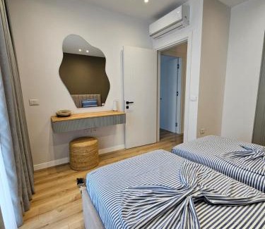 Ishem Villa | Villa MarYsol - San Pietro Resort - Pool & Hot Tub