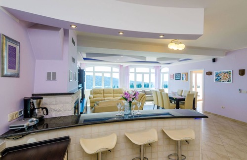 Vodovađa Villa | Villa Mateo - Three Bedroom Apartment with Terrace and Private Pool