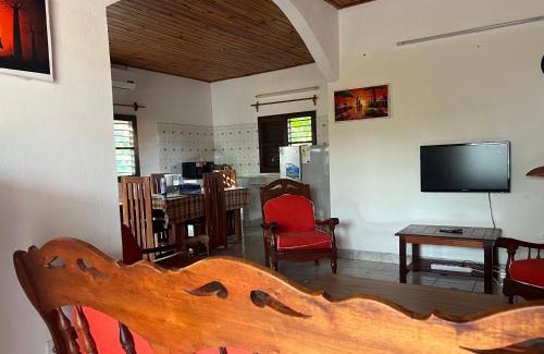 Ambondrona Villa | Villa Melissa97- Bât2 Superbe coin à Dzamandzar