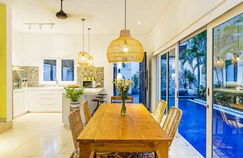 Laksmana Villa | VILLA MEYA - Eat St Location