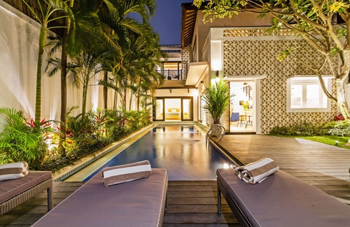 Laksmana Villa | VILLA MEYA - Eat St Location