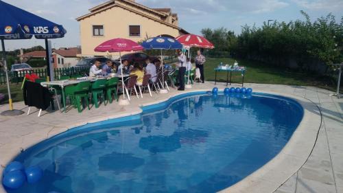 Carrascal de Barregas House | Villa Miranda