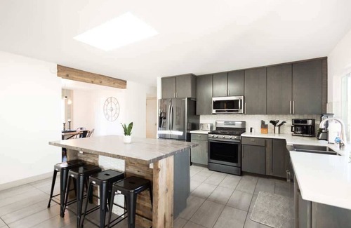 Shea North Estates House | Villa Moderna - 7BR|3BA