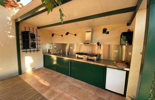 Montesquieu-des-Alberes Villa | Villa near the sea, air conditioning, swimming pool, ideal for family vacations for up to 15 people