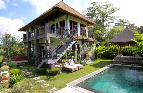 Sambahan Villa | Villa near Ubud, panoramic view of rice fields and the volcano