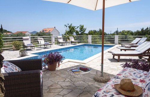 Orasac Villa | Villa Olivia - Five Bedroom Pool House