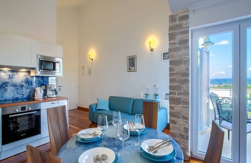 Susica Apartment | Villa on Murter with Pool and Sea View