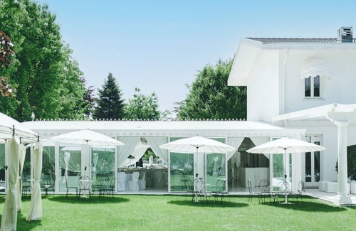 Vanzaghello Villa | Villa Patrizia - exclusive