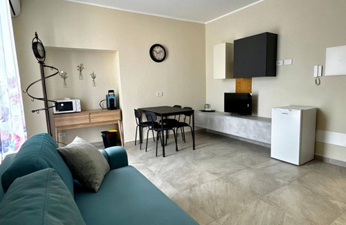 Albate Apartment | Villa Patrizia Guesthouse Suite 3