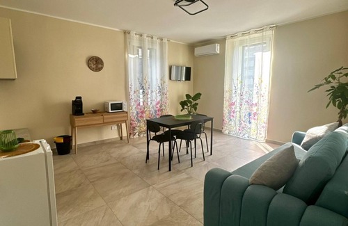 Albate Apartment | Villa Patrizia Guesthouse Suite 3