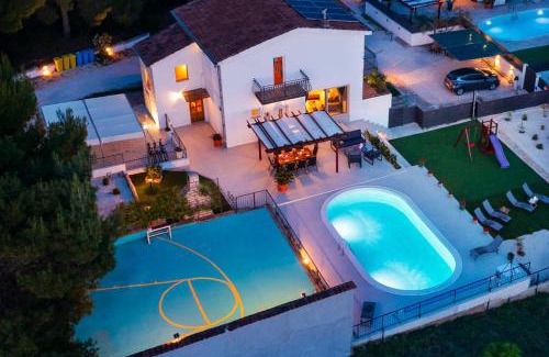 Donje Polje Villa | Villa Plenča - heated pool