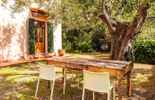 Calci Villa | Villa 'Podere Par di Rota' with Pool, Terrace & Wi-Fi
