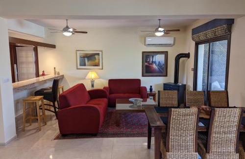 Kouklia Villa | Villa Pontus - stunning views & privacy in beautiful garden with pool & hot tub