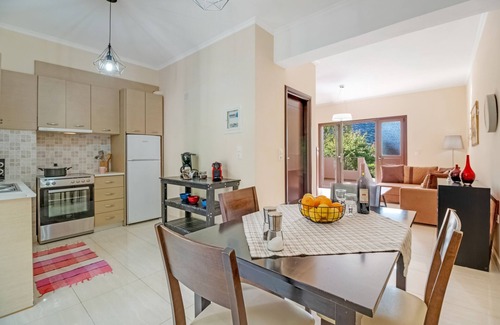 Katokhorion Villa | Villa 'Prolithia 2' with Sea View, Wi-Fi and Air Conditioning