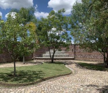 Leon Villa | Villa Quinta Lomas casa completa con aéreas verdes