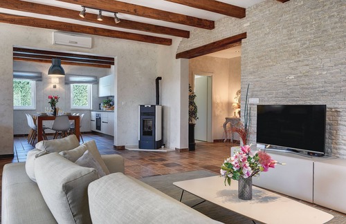 Stokovci Villa | Villa Rahela with heated pool (Istria - Svetvinčenat)