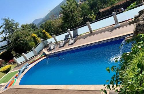 Baiona Villa | VILLA RAICES. Agradable casa con piscina