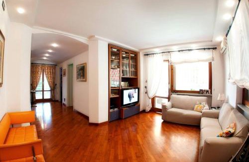 Mount Vesuvius - Pompei Apartment | Villa Regina Home - 120sqm, 3 bedrooms, 1 free parking spot