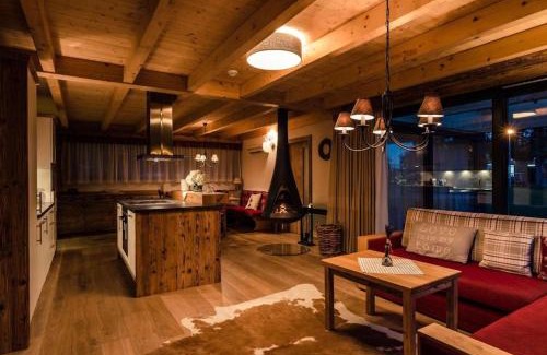 Ceske Budejovice Apartment | Villa Resort & Organic Spa - luxusní apartmán s vířivkou