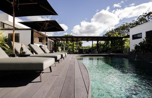 Ewingsdale Villa | Villa Riad