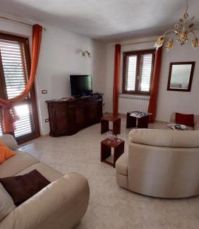 Olmedo Villa | Villa Rosemary