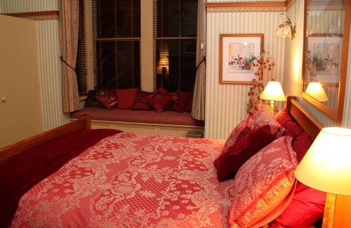 Invercargill Bed & Breakfast | Villa Rouge B&B