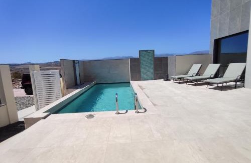 Ciudad Universitaria Villa | Villa Royale Rex has got it all