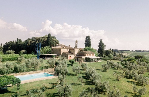 Tavarnelle Val di Pesa Villa | Villa Sernesi in Tuscany by Fantasia Villas