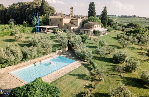 Tavarnelle Val di Pesa Villa | Villa Sernesi in Tuscany by Fantasia Villas