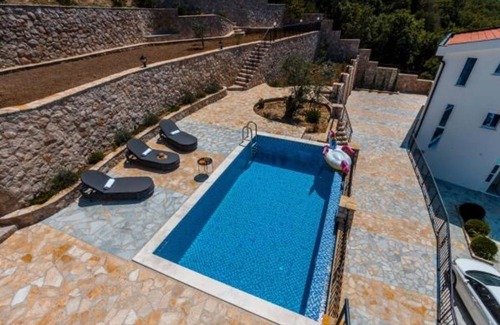 Zgrade Villa | Villa Sara with a Private Pool