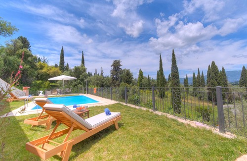 Kontokali Villa | Villa Savinna | Pool & Gym | close to Beach | Fantastic Views!