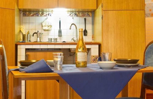 Mondello Apartment | Villa Scimemi in Mondello- Independent studio apartment in elegant beachfront villa