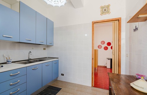 Pizzolungo Villa | Villa 'Sea Side Family' with Private Garden, Wi-Fi and Air Conditioning