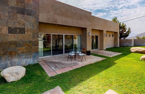 Indian Canyon Villa | Villa Sequoia