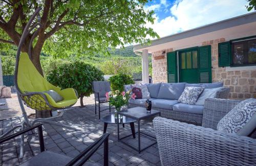 Duge Njive Villa | Villa Silentio, complete privacy near Makarska