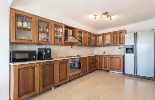 Fish Fish House | Villa Sineva - Pool, BBQ & Seaview